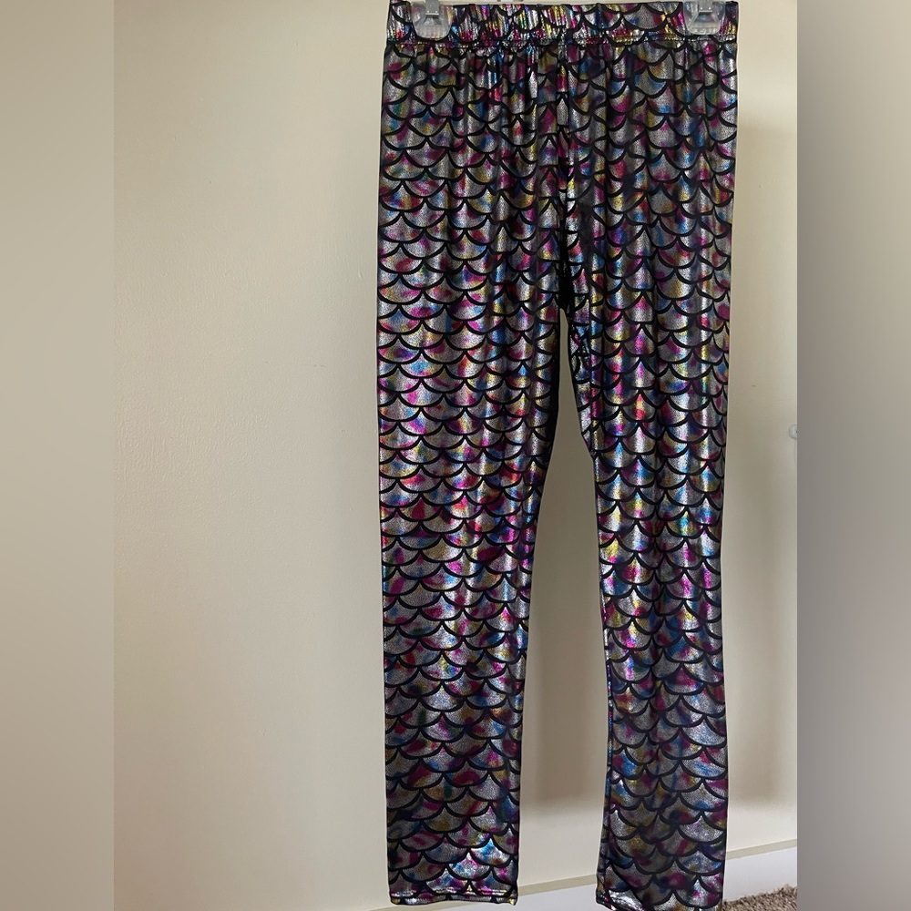 Shimmering Mermaid Scale Leggings